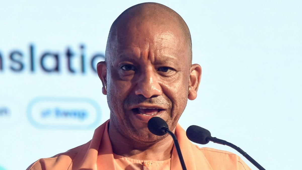 सीएम योगी देंगे बड़ा तोहफा, पीएम पोषण रसोइयों को सम्मान के साथ मिलेगा कैशलेस मेडिकल कार्ड