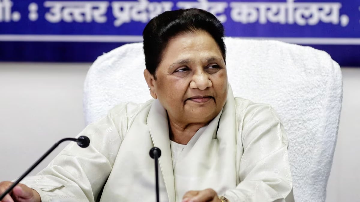 आरक्षण पर मायावती का बड़ा हमला, बोलीं- आर्थिक आधार की मांग देशहित में नहीं