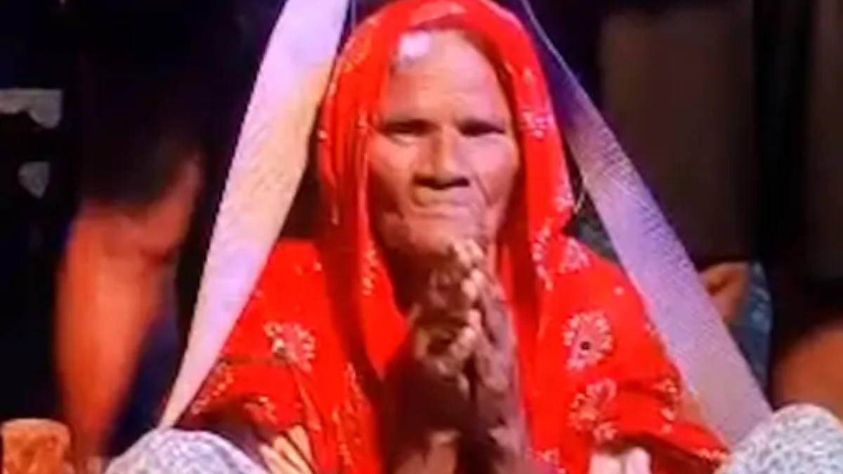 95 साल की सोन देवी की आस्था को सलाम, पोतों ने पालकी में बैठाकर कराई कांवड़ यात्रा, 35 पोते बारी-बारी से दे रहे कंधा