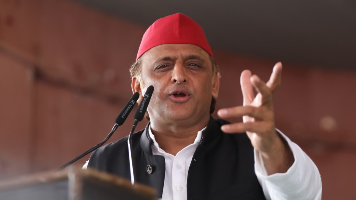 ‘मेरी कान की बाली ले लो, बस सरकार बना लो’, युवती की बात पर अखिलेश का जवाब वायरल