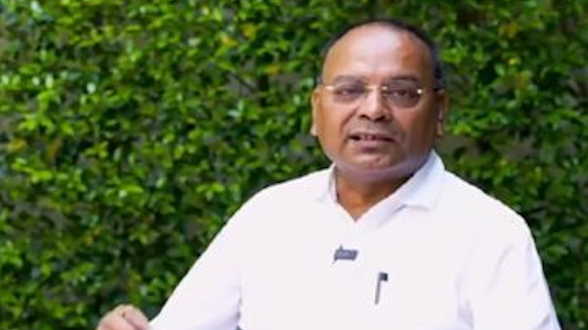 आदिवासी कांग्रेस की बैठक में विक्रांत भूरिया के शामिल होने पर अजय चंद्राकर का तंज, कहा- मप्र की राजनीति में बनाएं अपनी पहचान, छग में बहुत हैं आदिवासी नेता…