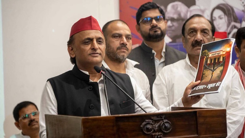 ‘घमंड का बुखार उतरा, चलती गाड़ी से भगवान ने उतारा’, उपचुनाव नतीजों पर अखिलेश का भाजपा पर करारा हमला