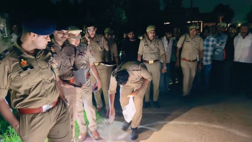 शिक्षक बना हैवान: मामूली विवाद में पत्नी पर बरसाया फावड़ा, टुकड़े कर उजाड़ दिया अपना ही हंसता-खेलता परिवार