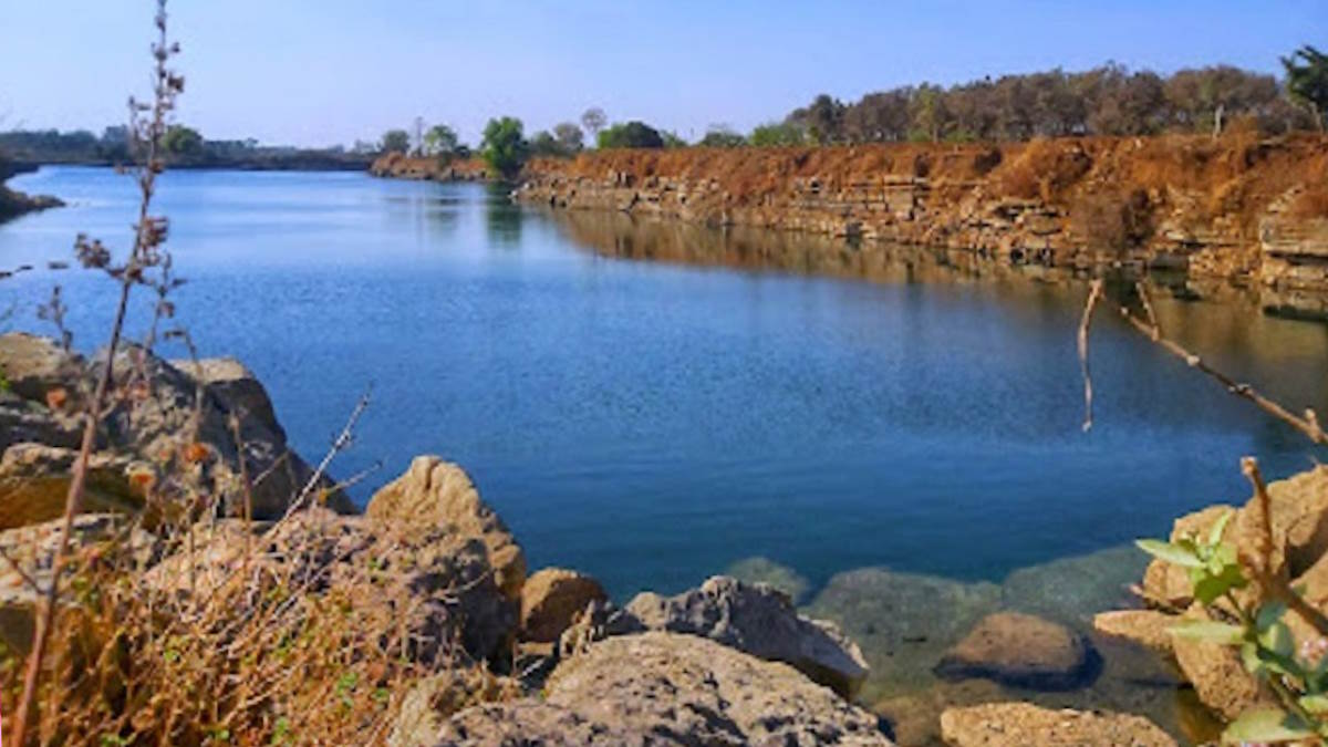 बड़ी खबर: अकाल मौतों का कारण बन रहा ‘ब्लू वाटर’ होगा प्रतिबंध, आपदा प्रबंधन मंत्री टंक राम का ऐलान…