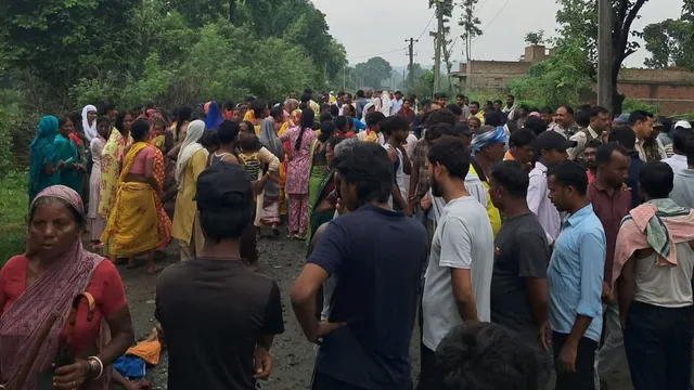 Bokaro Crime News : बोकारो में ट्रिपल मर्डर से सनसनी , सनकी पड़ोसी ने दंपती और बहू को उतारा मौत के घाट