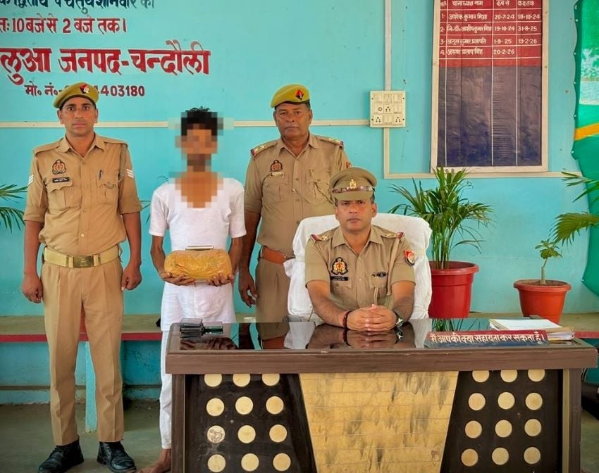 चेकिंग के दौरान सवा किलो गांजे के साथ तस्कर गिरफ्तार, पुड़िया बनाकर बेचता था आरोपी