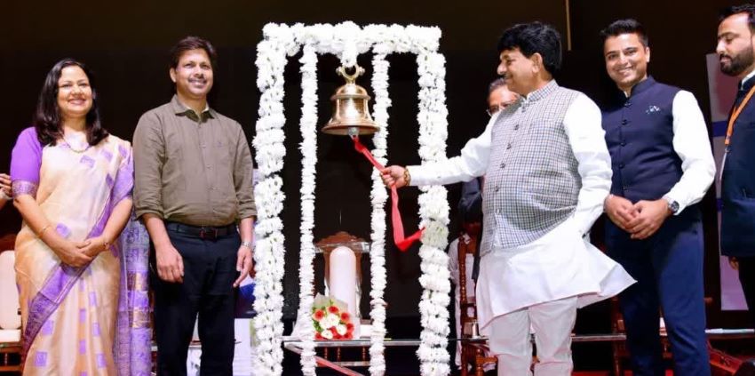 योगी सरकार और IBM के बीच हुआ करार: यूपी के युवाओं को मिलेगा AI और डिजिटल स्किल्स का मुफ्त प्रशिक्षण
