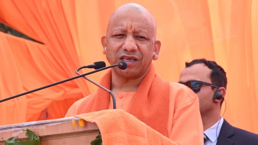 SC छात्रों को योगी सरकार की बड़ी सौगात: खस्ताहाल छात्रावासों की तस्वीर बदलेगी, मंजूर हुआ 12.45 करोड़ का फंड