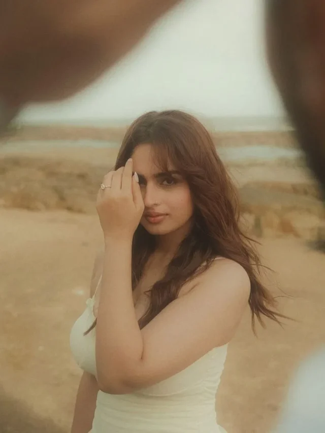 आयशा खान ने कर ली सगाई? फ्लॉन्ट की हीरे की अंगूठी…मिस्ट्री मैन संग दिए कोजी पोज