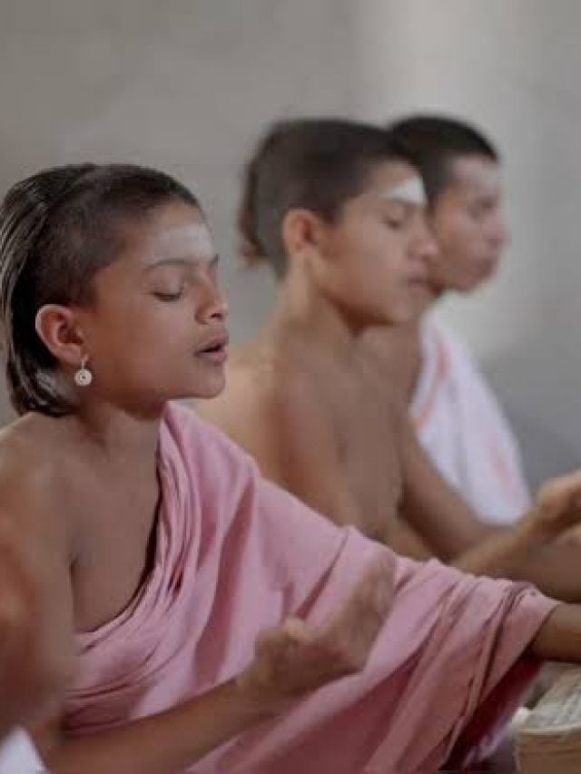 भारत का ऐसा गांव जहां हर घर में बोली जाती है संस्कृत…