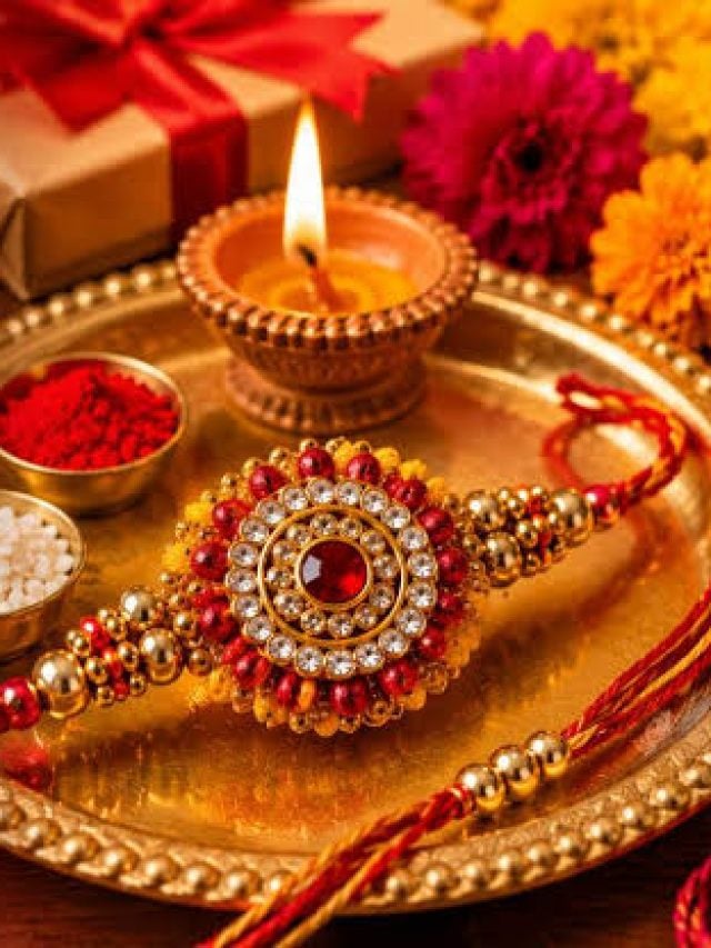 Raksha Bandhan 2026: घर की चीजों को क्यों बांधते हैं राखी…