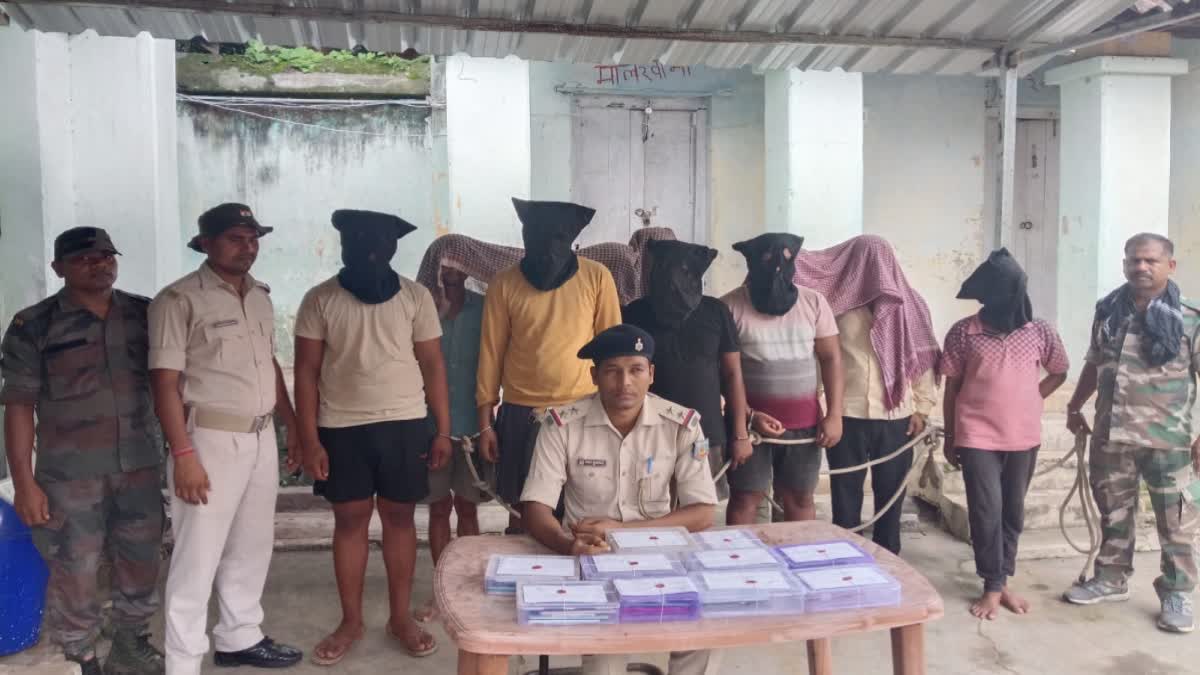 देवघर में साइबर ठगी के बड़े नेटवर्क का खुलासा : 10 आरोपी गिरफ्तार, 22 मोबाइल और 19 सिम बरामद