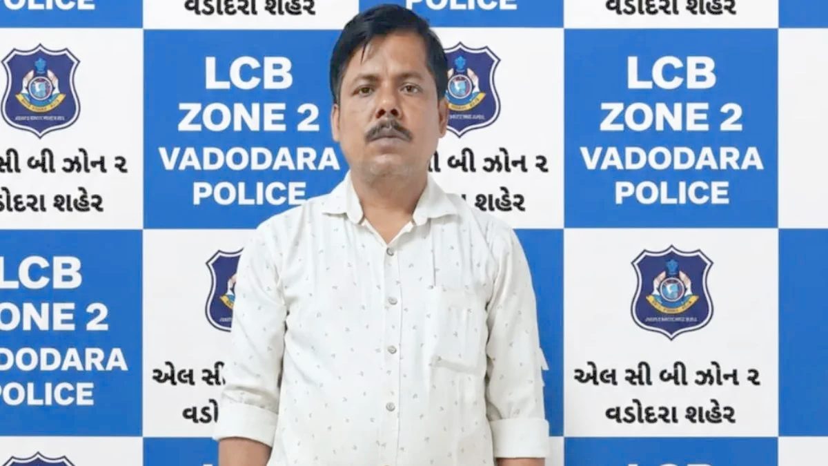 कभी बंगाली डॉक्टर का था हेल्पर, फिर खुद करने लगा मरीजों का इलाज ; गुजरात में 10वीं पास ‘डॉक्टर’ का भंडाफोड़