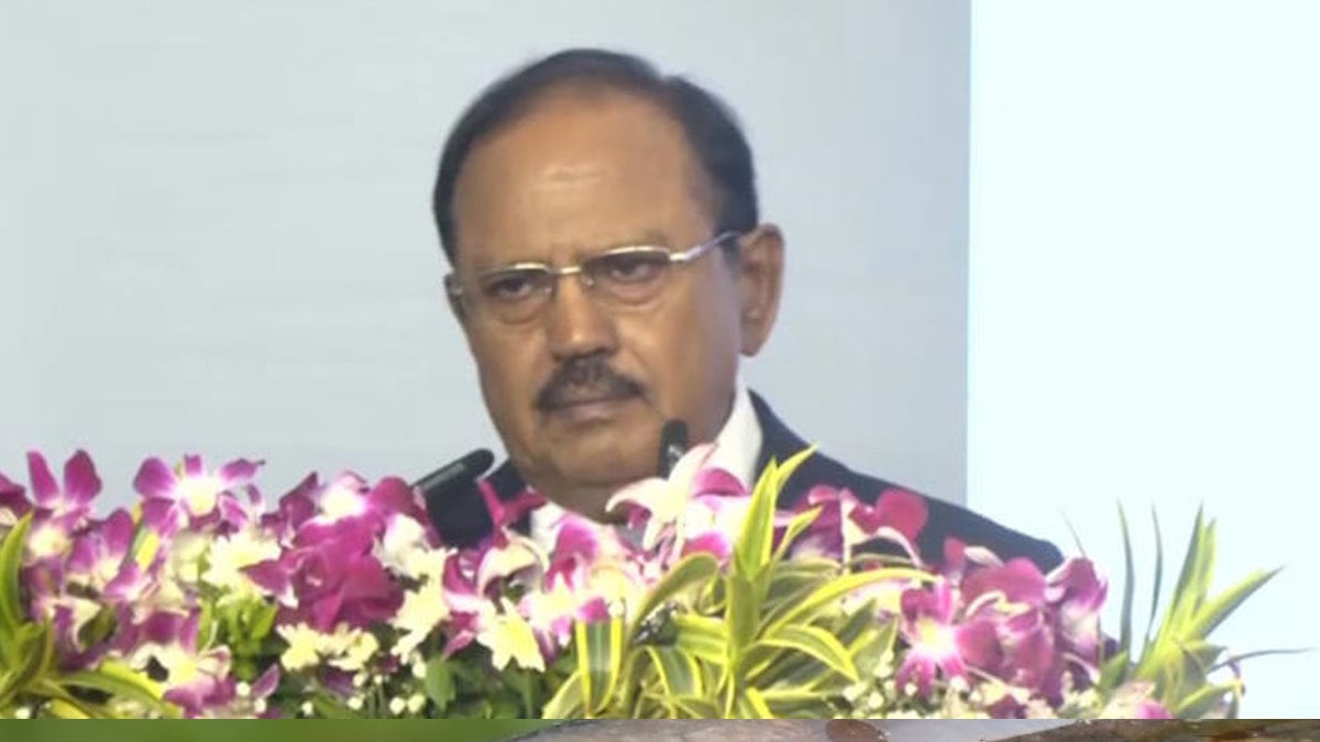‘भारत के लिए एक खास मौका, इसे हाथ से न जाने दें’, NSA अजीत डोभाल की युवाओं से अपील