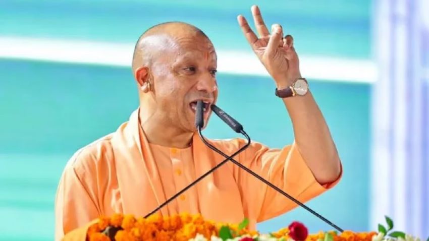 यूपी में मेडल लाओ, सीधी सरकारी नौकरी पाओ! गोरखपुर से CM योगी का धांसू ऐलान, पारंपरिक अखाड़ों को भी मिलेगा नया रूप!