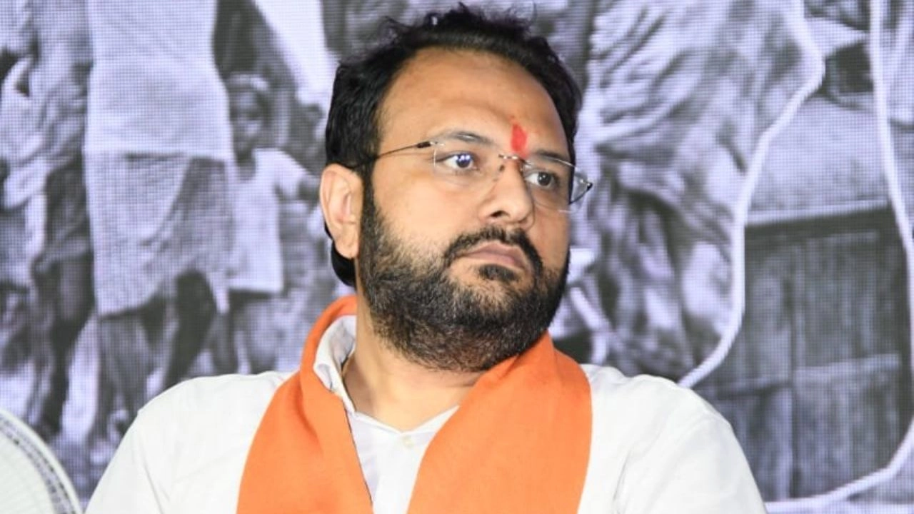 भाजयुमो प्रमुख डॉ. हेमांग जोशी का सीजेपी पर निशाना, कहा– ‘युवाओं को गुमराह कर रही विपक्षी पार्टियां’