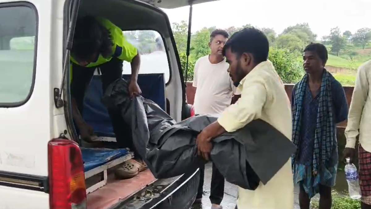 झोलाछाप डॉक्टर के इलाज से मासूम की मौत, तीन माह में चौथी घटना, लोगों ने कहा – आखिर झोलाछाप डॉक्टरों पर कब लगेगी लगाम?