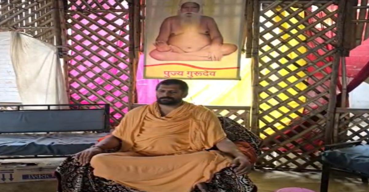 महामंडलेश्वर पर दुष्कर्म का केस दर्ज: शादी का झांसा देकर महिला का किया शोषण, आरोपी महाराज फरार, ऑडियो और चैट सबूत बने आधार