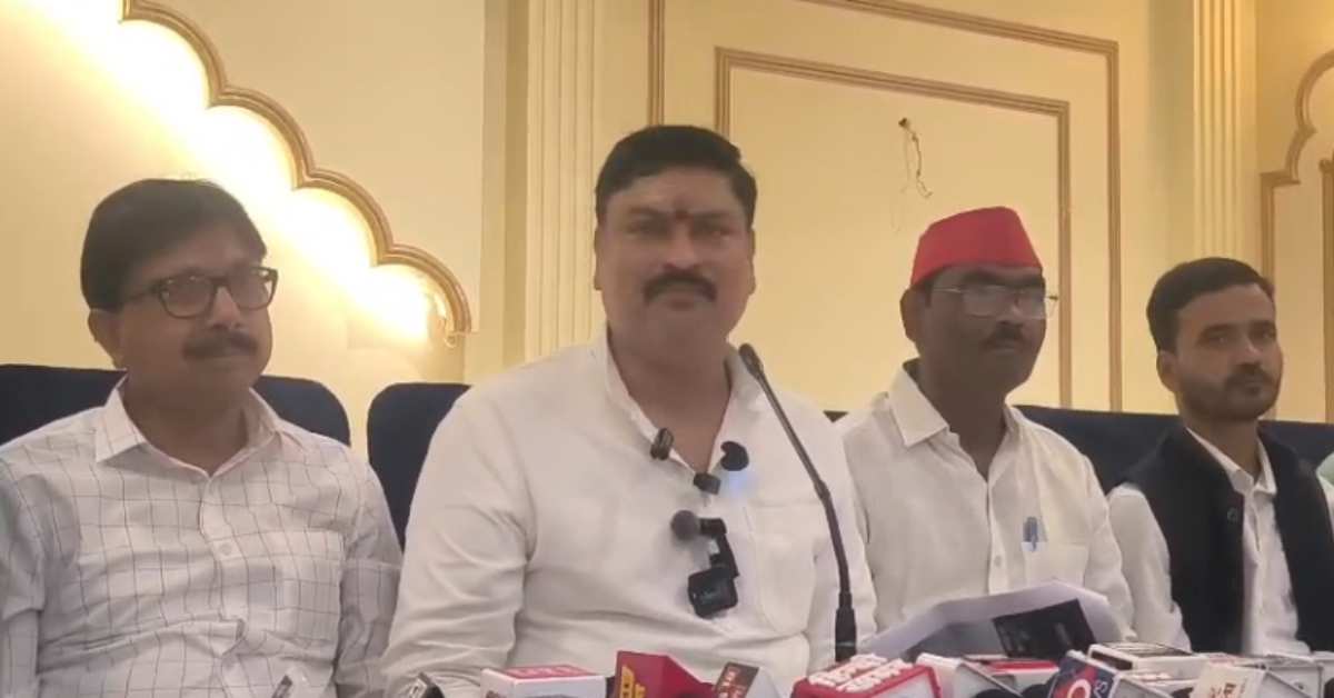 मुख्यमंत्री जी…कहां है दूध का दूध, पानी का पानी? राम मंदिर चढ़ावा चोरी को लेकर पूर्व मंत्री पवन पांडेय का हमला, BJP-RSS और विहिप पर लगाए गंभीर आरोप