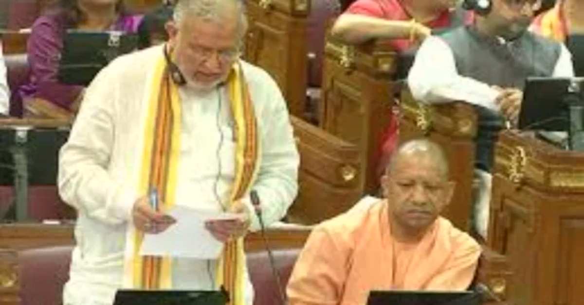 खुल गया खजानाः हंगामे के बीच योगी सरकार ने पेश किया 59,953 करोड़ का अनुपूरक बजट, चढ़ावा चोरी को लेकर विपक्ष ने किया प्रदर्शन