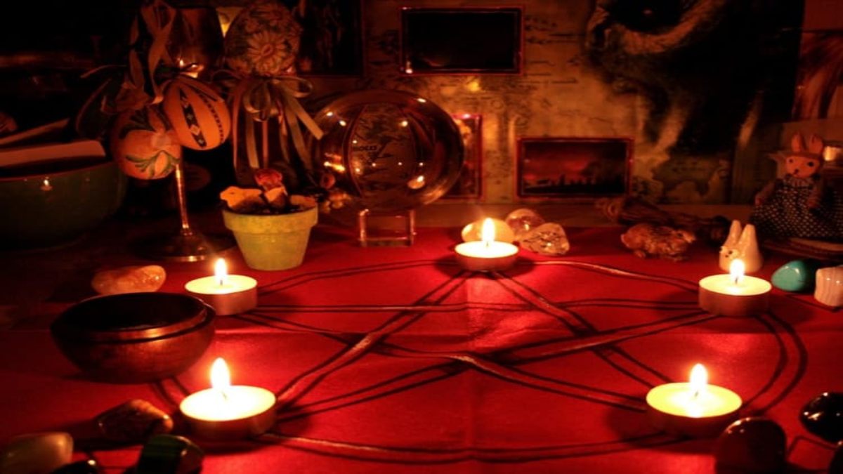 तंत्र-मंत्र के फेर में खुशियां ढेर : आस्था और अंधविश्वास के बीच संभल कर रहना भी है जरूरी …