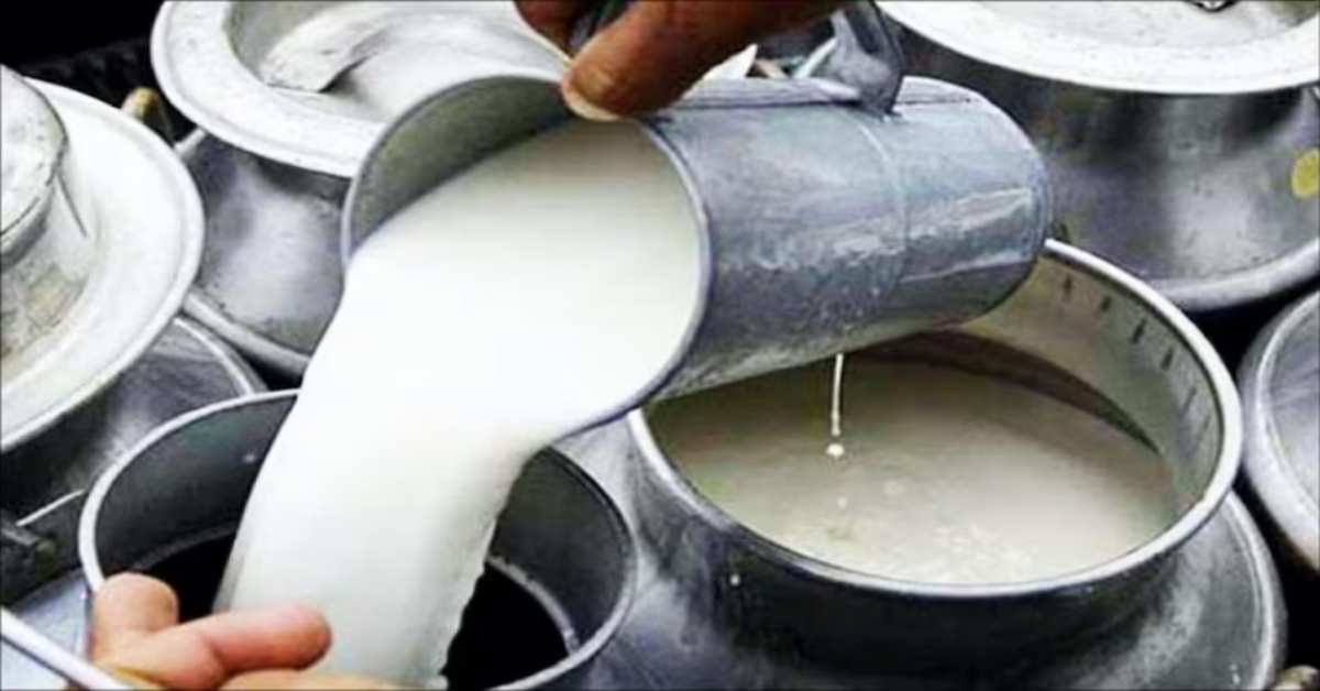 UP बदल रहा है, आगे बढ़ रहा हैः दूध उत्पादन में यूपी नंबर-1, डेयरी सेक्टर से 2.25 लाख लोगों को मिला रोजगार