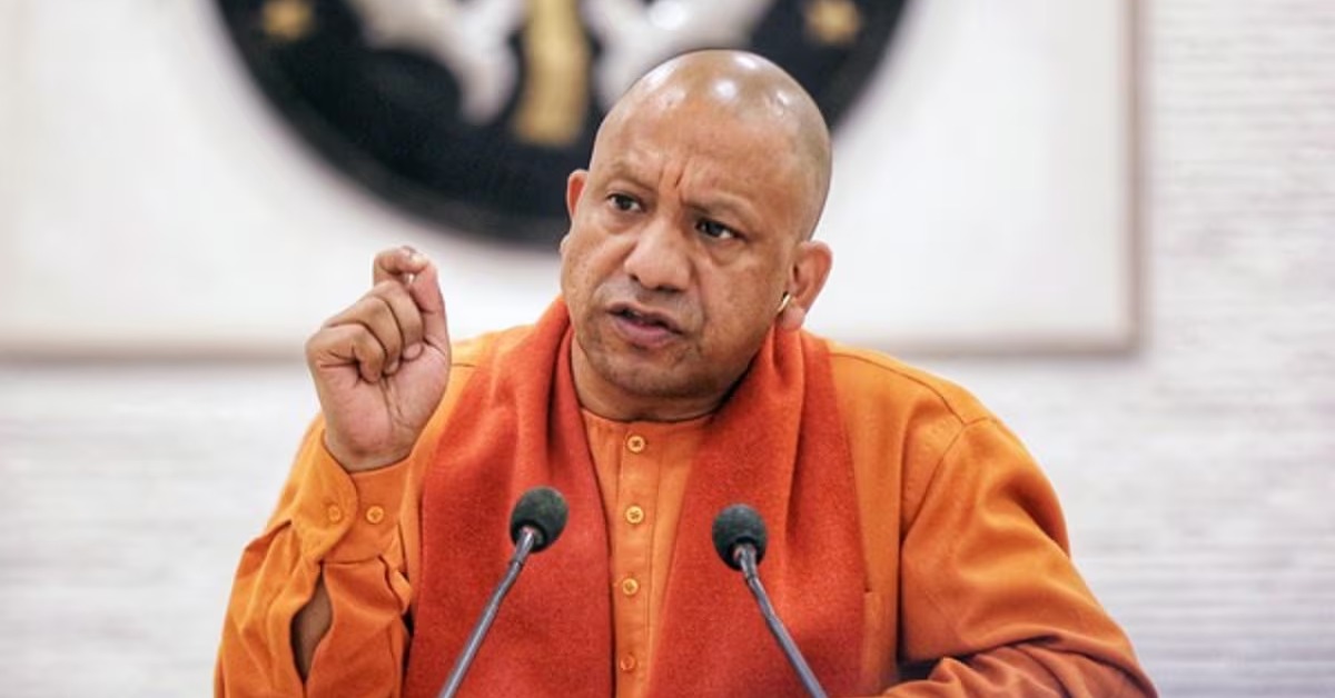 UP में भारी बारिश पर सीएम योगी अलर्ट, कहा- प्रभावितों को 24 घंटे में मिले मुआवजा, फील्ड में उतरें अधिकारी