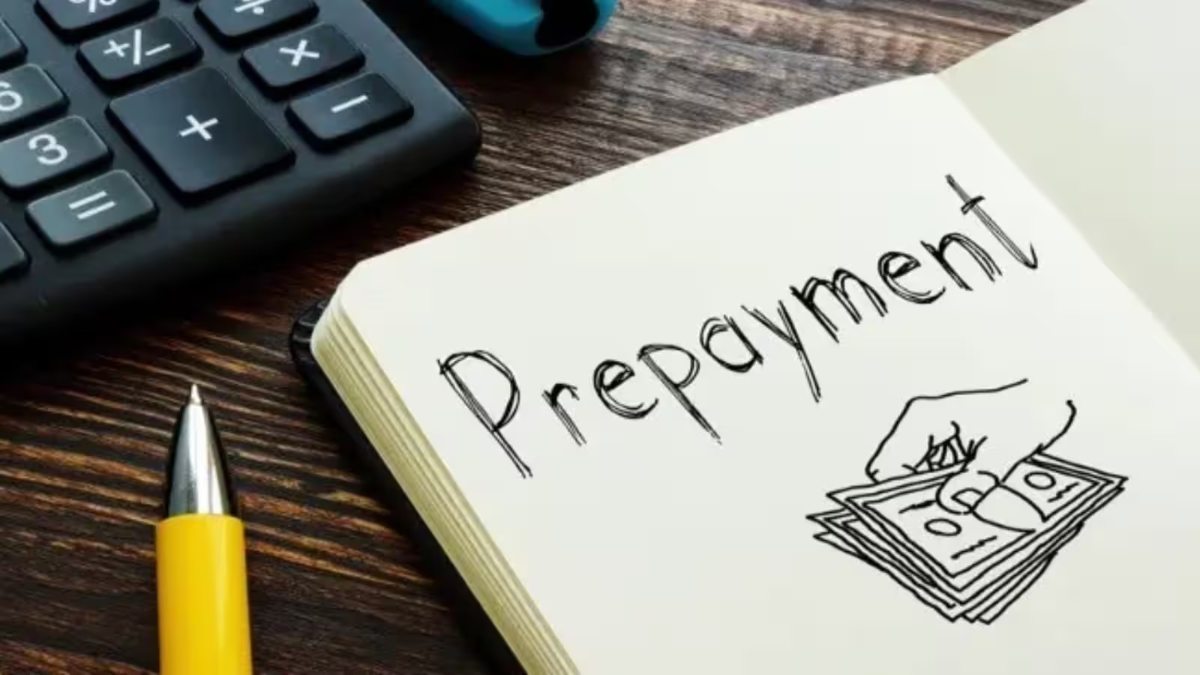 Loan Prepayment Tips : प्रीपेमेंट से CIBIL Score बढ़ता है या घटता, जानिए फायदे, नुकसान और Closed vs Settled का फर्क ?