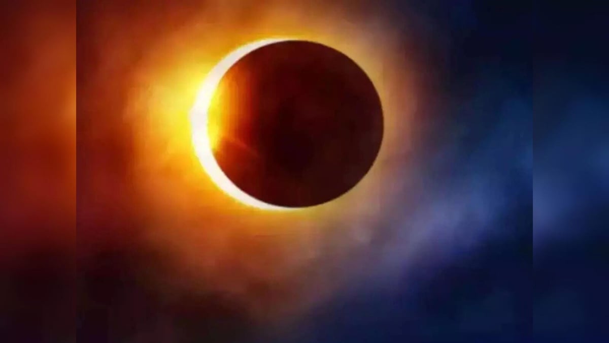 Surya Grahan 2026 : 11 या 12 अगस्त कब लगेगा सूर्य ग्रहण जाने सही डेट, टाइमिंग और सूतक काल …