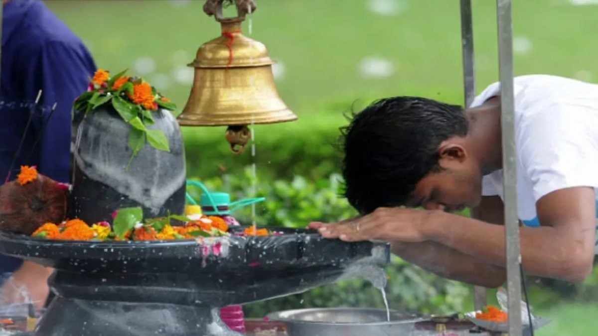 शिवलिंग के सामने ताली बजाना शुभ है या अशुभ, जानें कब बजानी चाहिए 3 ताली …