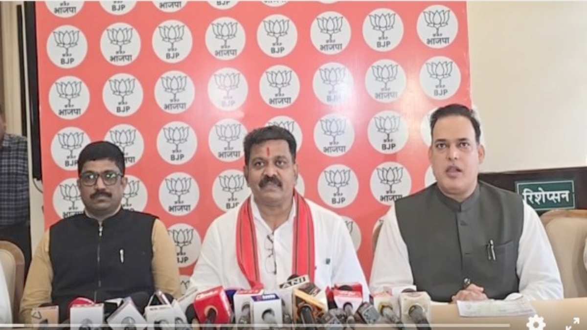 बस्तर में 12 से 15 अगस्त तक तिरंगा यात्रा : डिप्टी सीएम विजय शर्मा बोले- जहां कभी नक्सलियों का खौफ था, वहां अब लहराएगा तिरंगा