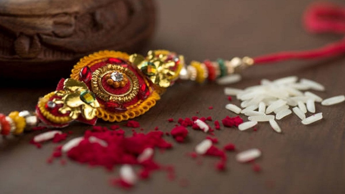 रक्षाबंधन पर मत चूक जाना : राखी बंधवाने से पहले करें ये 4 काम, जो बदल सकते हैं जीवन की दिशा…