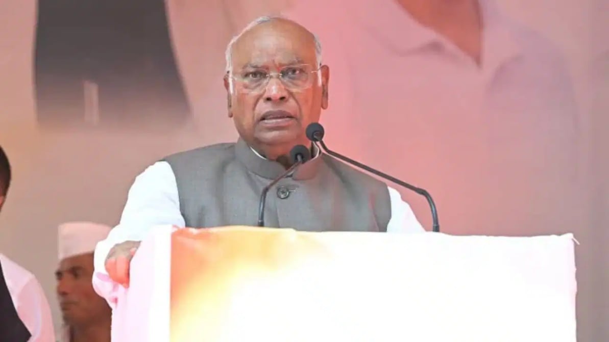 ‘वंदे मातरम’ विवाद पर मल्लिकार्जुन खरगे का पलटवार, कहा- हमने वही गाया जो गांधी और नेहरू गाते थे