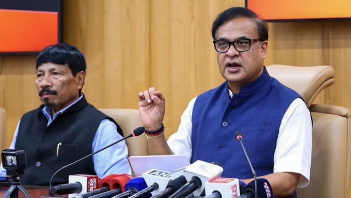 असम के तीन जिलों में नहीं खरीद पाएंगे जमीन, CM सरमा ने जनगणना 2027 को लेकर लोगों से क्या की अपील?