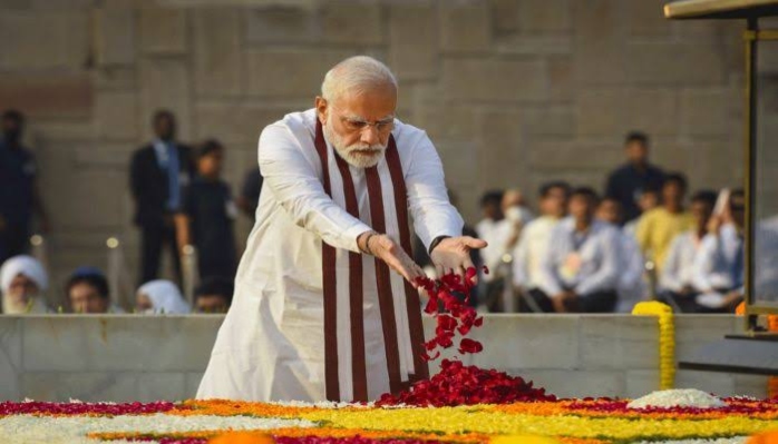 पूर्व पीएम राजीव गांधी की जयंती पर सोनिया-राहुल समेत कई लोग पहुंचे ‘वीर भूमि’, PM मोदी ने भी दी श्रद्धांजलि