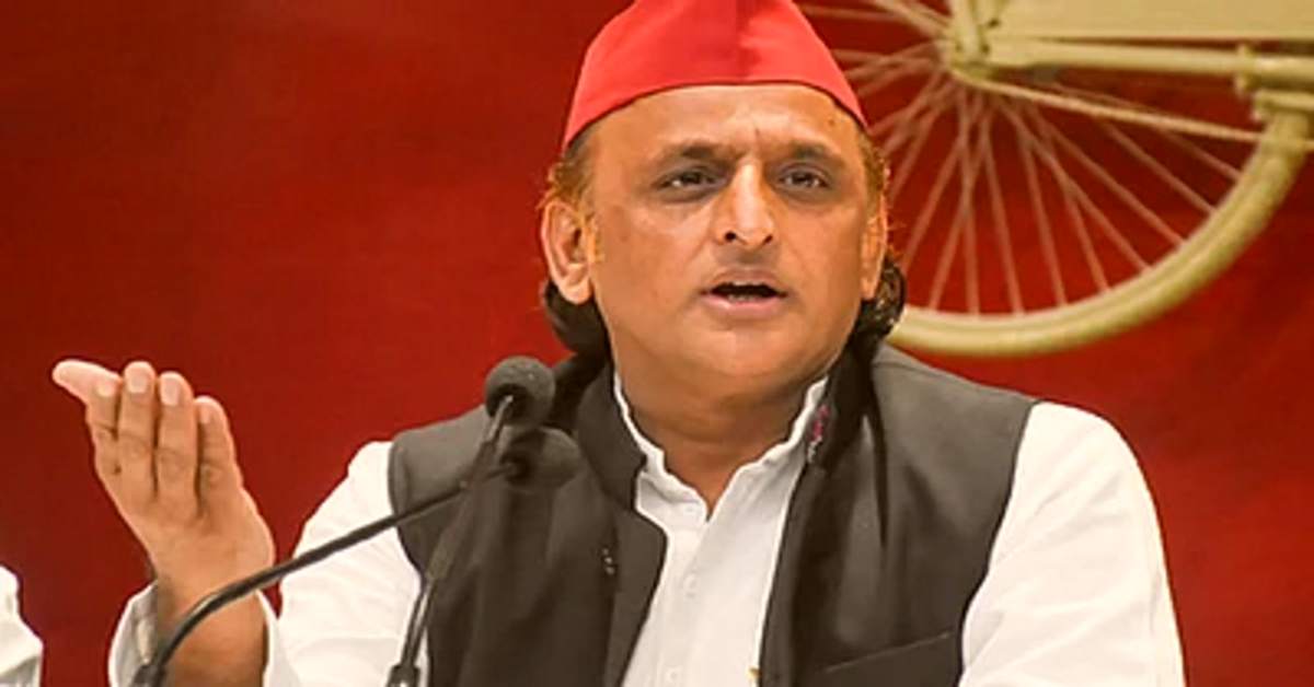 भाषा के बहाने बांट रही BJP! मुंबई के ऑटो और टैक्सी चालकों के लिए मराठी भाषा अनिवार्य करने पर भड़के अखिलेश, घेरते हुए दिया बड़ा बयान