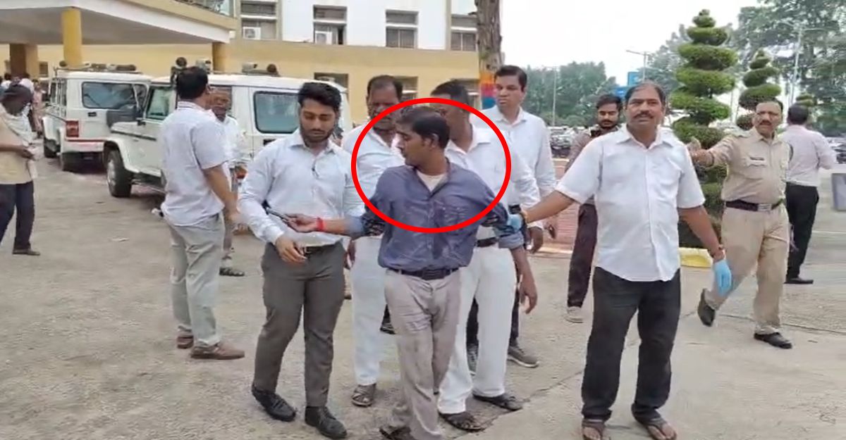 कलेक्ट्रेट परिसर में कीटनाशक का सेवनः मची अफरा-तफरी, सूदखोरी और जमीन हड़पने की धमकियों से परेशान था पीड़ित