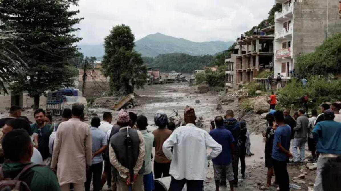 नेपाल में आई बाढ़ में मरनेवालों की संख्या बढ़कर 95 हुई, देश के अलग-अलग जिलों से 16 शव बरामद