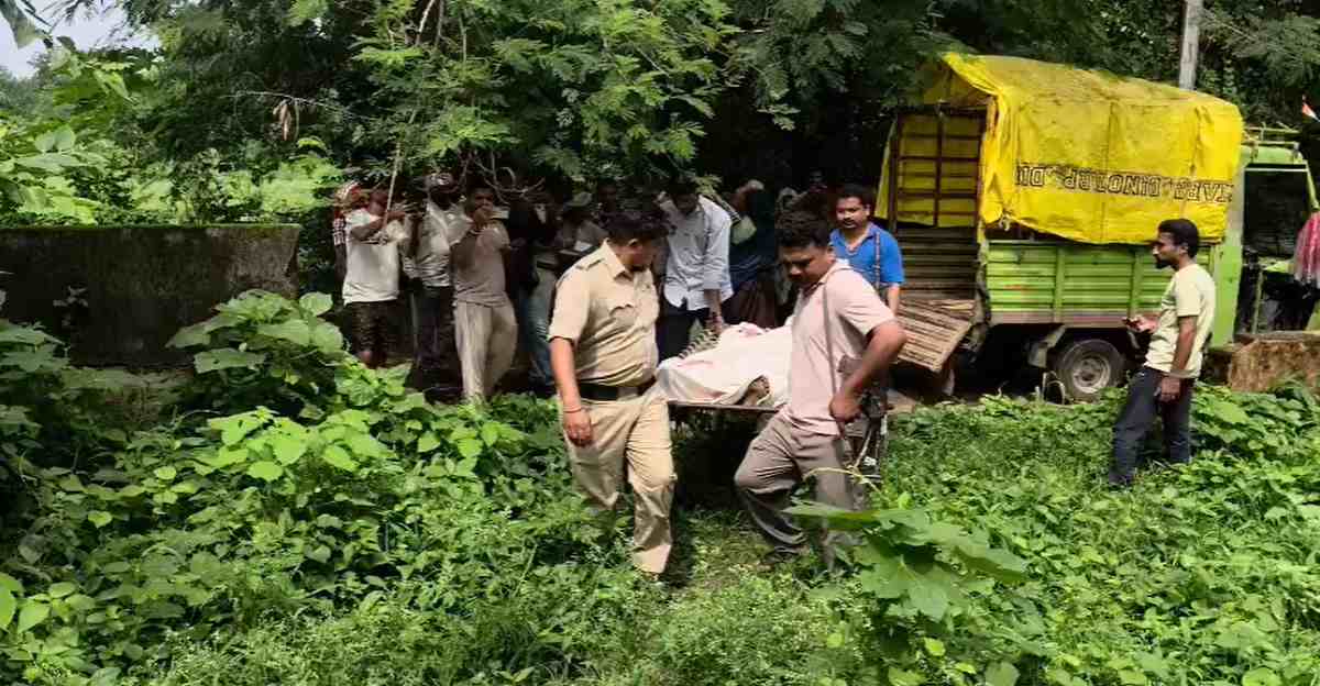 सूने मकान में चोरी की नीयत से घुसे चोर को लोगों ने घेराः भागने के दौरान गिरने से घायल, एक आरोपी की मौत