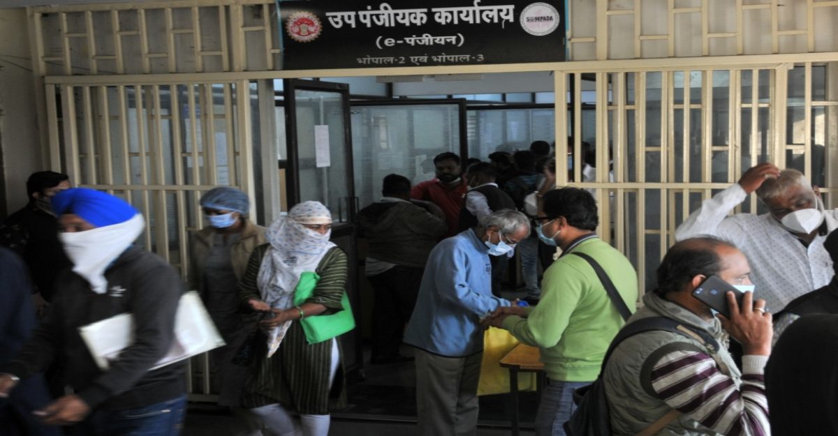 प्रॉपर्टी खरीदार ध्यान दें: शनिवार को बंद रहेंगे रजिस्ट्रार दफ्तर, उप पंजीयक कार्यालय खोलने का आदेश निरस्त