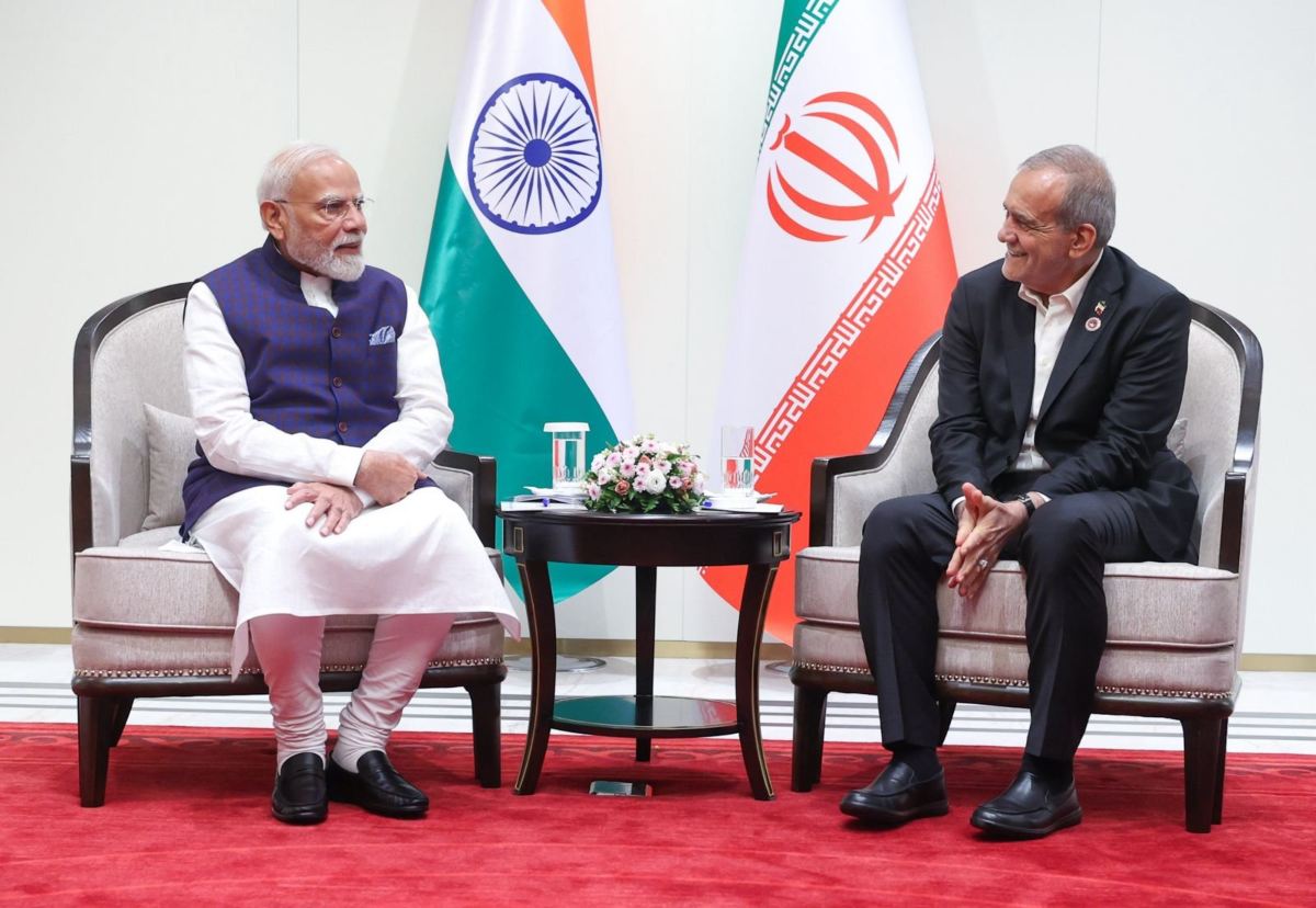 ईरान के राष्ट्रपति से मिले पीएम मोदी, जंग के बाद पहली मुलाकात ; ईरानी दूतावास ने जारी किया बयान