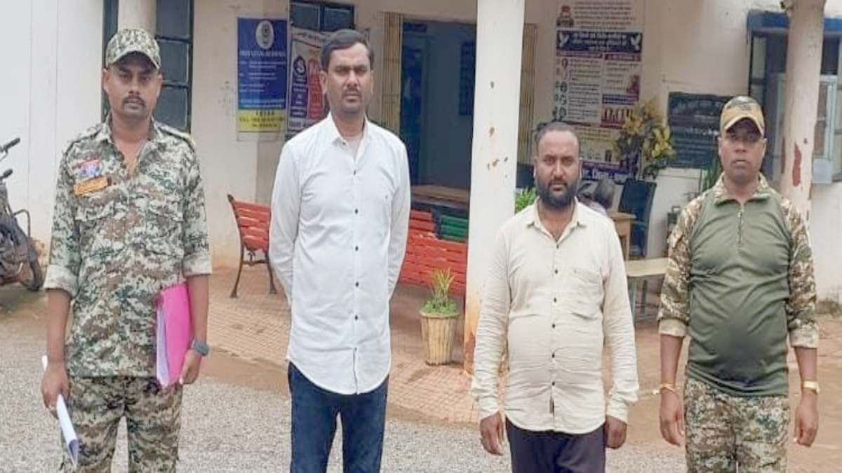 जमीन फर्जीवाड़े का बड़ा खुलासा, फर्जी ऋण पुस्तिका से 40 लाख की ठगी, दो आरोपी गिरफ्तार