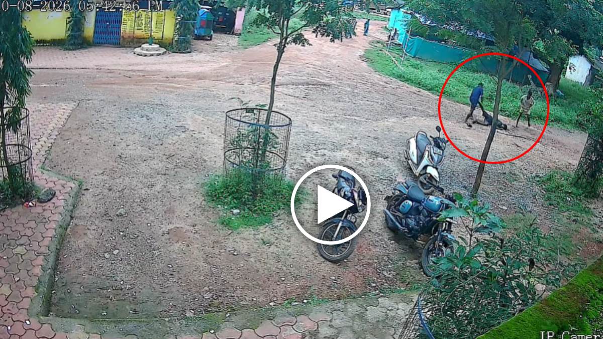 खौफनाक हत्या का वीडियो: शराब के नशे में विवाद, दो लकड़हारों ने साथी को लाठी-पत्थर से पीटकर उतारा मौत के घाट