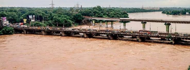 Jamshedpur Flood: जमशेदपुर में बाढ़ का खतरा, सुवर्णरेखा-खरकई नदी खतरे के निशान से ऊपर,युवक की डूबने से मौत