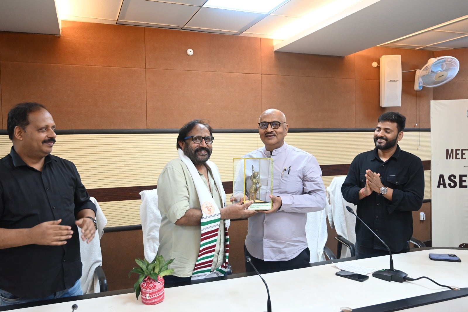 Jharkhand Film Industry: झारखंड के सिनेमा को ग्लोबल पहचान दिलाने का वक्त, बोले असीम सिन्हा- गांवों तक बनाना होगा सिनेमा का माहौल