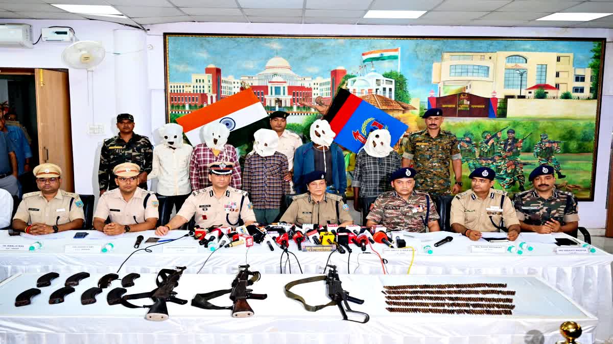 झारखंड में नक्सलवाद अंतिम दौर में : 15 वर्षों में हजारों हथियार जब्त, 1000 से अधिक लूटे गए पुलिस हथियार भी बरामद