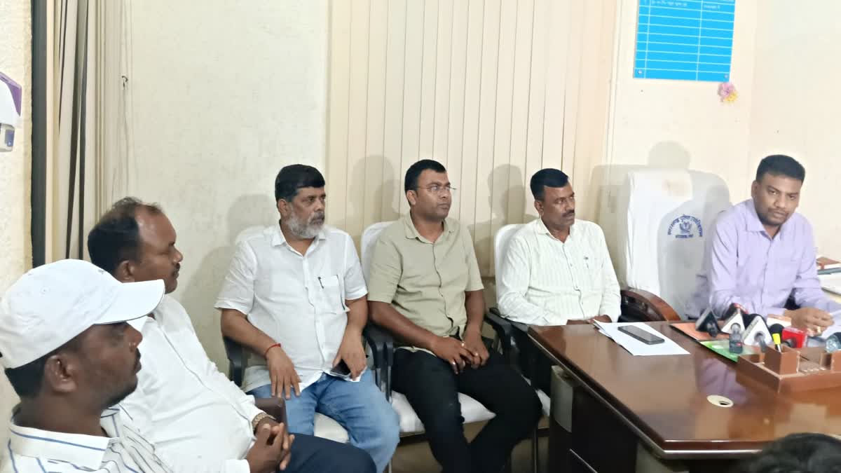 पुलिस अधिकारी को धमकी के आरोप पर भड़का पुलिस एसोसिएशन : विधायक जयराम महतो की गिरफ्तारी की मांग, 5 दिन का अल्टीमेटम