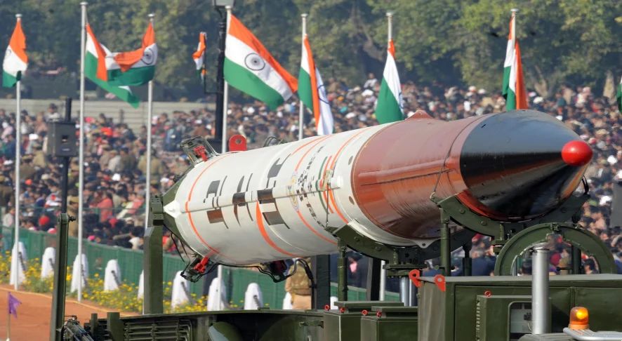 Agni-4 Missile Test: भारत का ‘अग्नि’ प्रहार, 3000 KM से ज्यादा दूर बैठे दुश्मन पर सटीक वार, अग्नि-4 मिसाइल का सफल परीक्षण