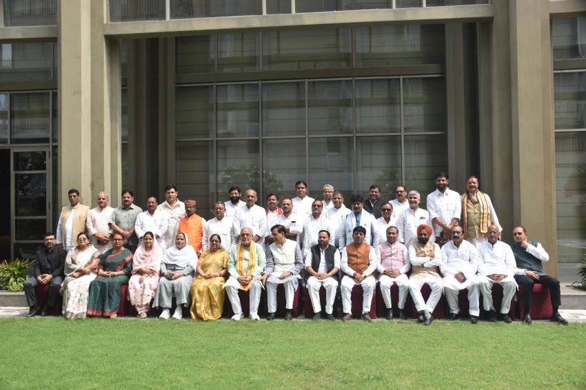 क्या अब जनप्रतिनिधियों पर मंडरा रहा है साइबर अटैक का खतरा? जानिए स्पीकर सतीश महाना की चेतावनी