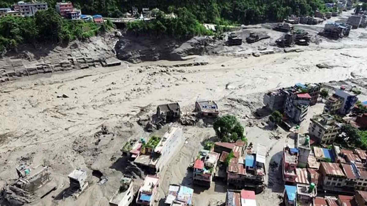 नेपाल में फंसे ओडिशा के 6 फुटबॉलर सुरक्षित: संस्कृति मंत्री सूर्यवंशी सूरज ने दी जानकारी, ओडिशा सरकार ने जारी किए हेल्पलाइन नंबर…